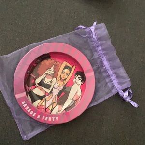Savage x Fenty ash tray